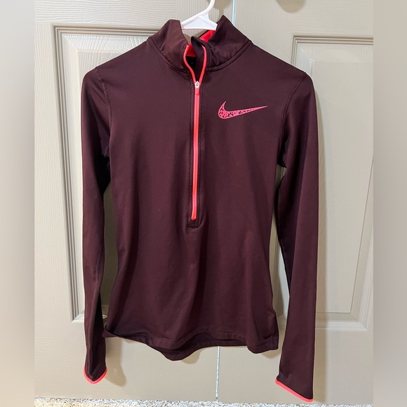 Nike Pro dri-fit size S - Picture 1 of 3